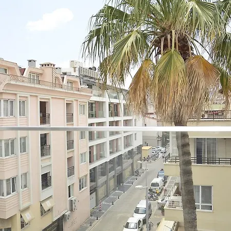 호텔 The Boutique 말마리스